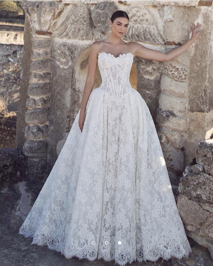 Calla Blanche #125244 Emlyn Default Thumbnail Image