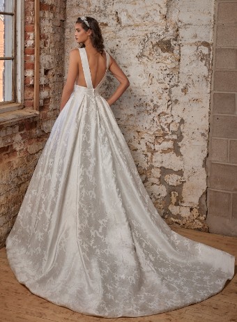 Calla Blanche #123241 Alicent #2 default Ivory thumbnail