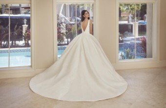 Demetrios 1065 #1 default Ivory thumbnail