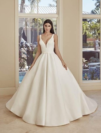 Demetrios 1065 #0 default Ivory thumbnail