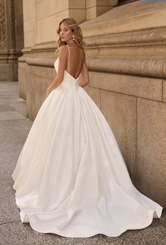 Mikaella M2580 #1 Diamond thumbnail